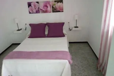 Casa Sra Reyes Famara Nyaraló *